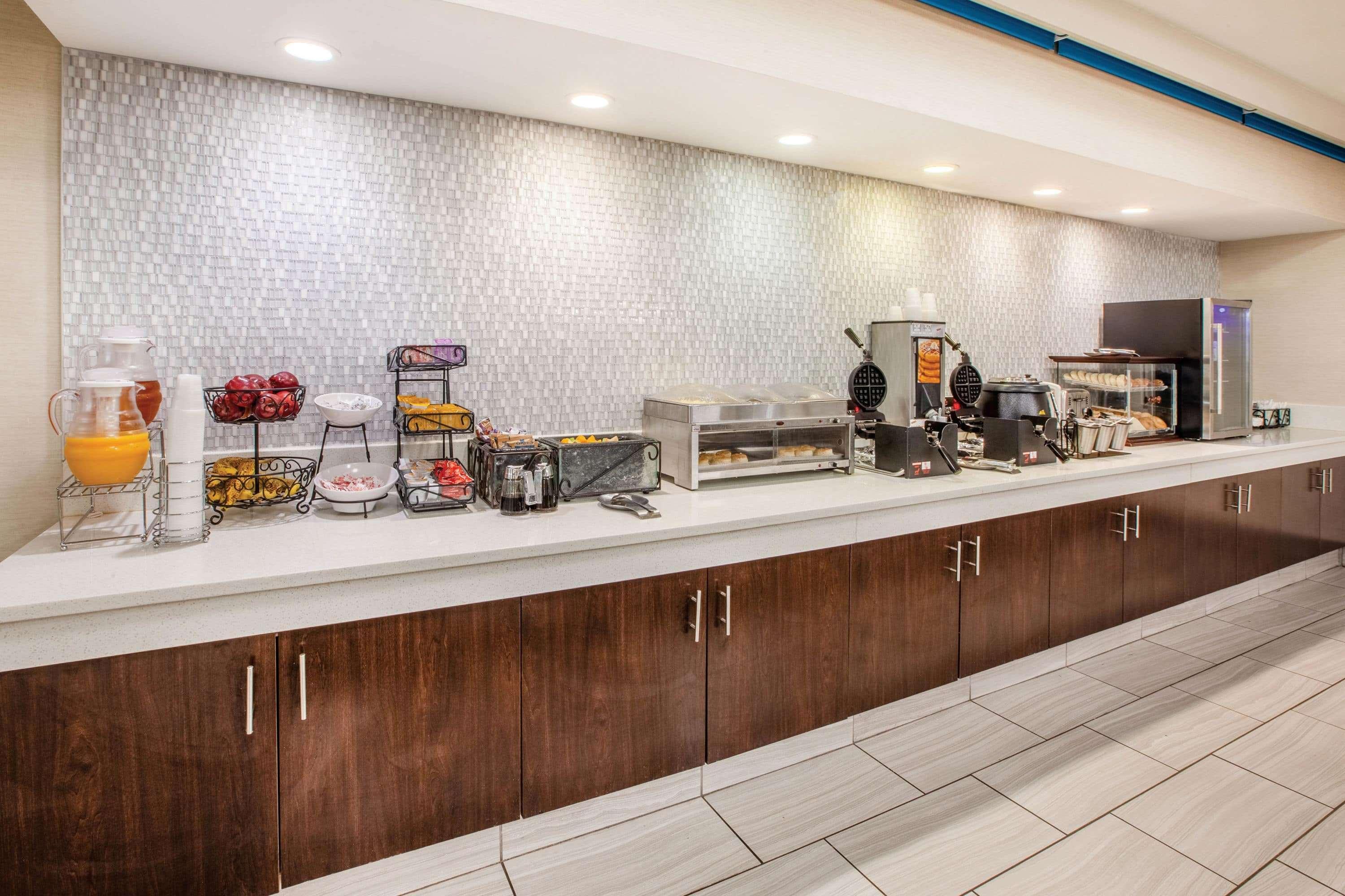La Quinta By Wyndham Cincinnati Airport Флоренция Экстерьер фото